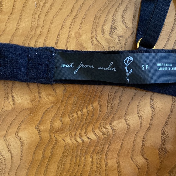 NWOT “Out from Under” triangular lacy bralette size:SP - Picture 8 of 14